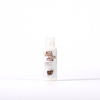 Latte detergente e struccante